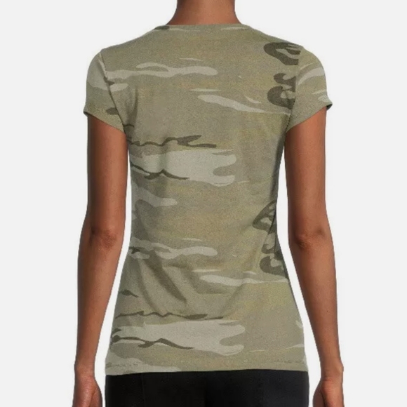 Wound Up NWT Junior Plus "Let's Go Get Lost" Camo Short Sleeve Graphic Tee 780 - Picture 4 of 4
